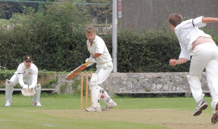 Robbie Thomas batting
